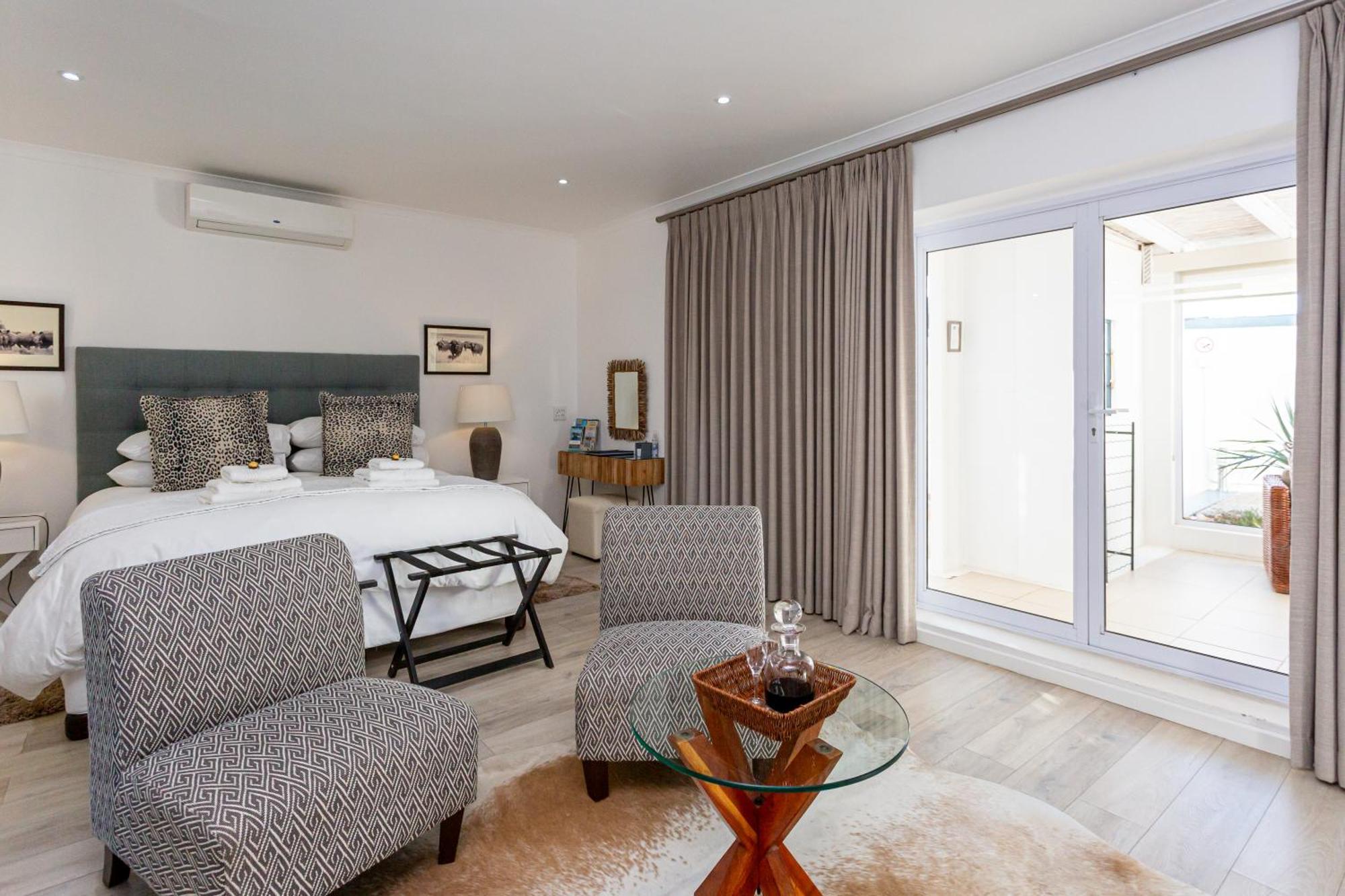 Pictures Guest House Boutique Hotel Оудсхорн Экстерьер фото
