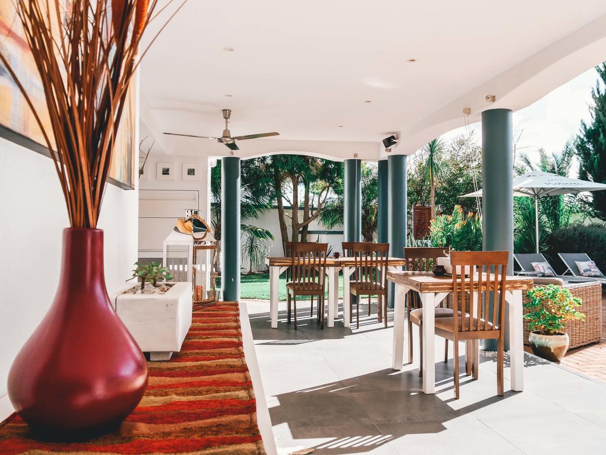 Pictures Guest House Boutique Hotel Оудсхорн Экстерьер фото